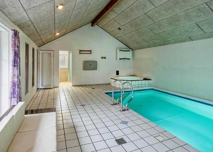 Ve193-vejers-strand-engesovej-1 度假居